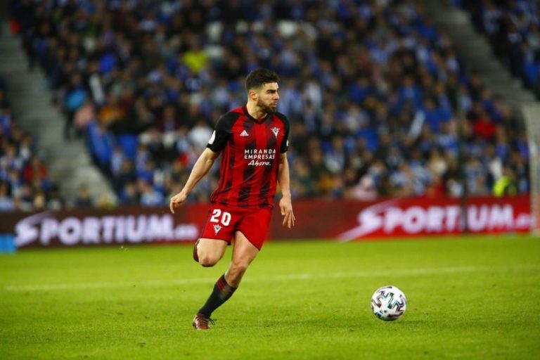 El futbolista Venezolano Alexander González cerca de concretar fichaje con el Málaga