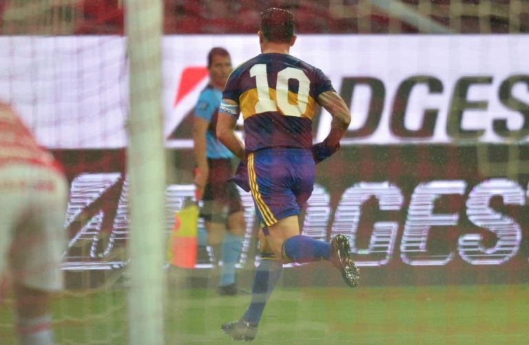 Triunfo de Boca en Porto Alegre