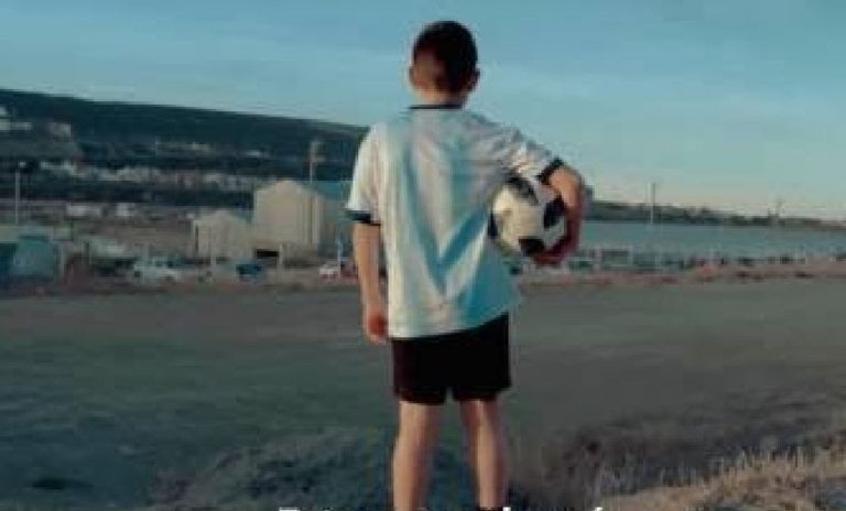 Nueva obra maestra de la AFA: «Mientras hay vida, hay esperanza»