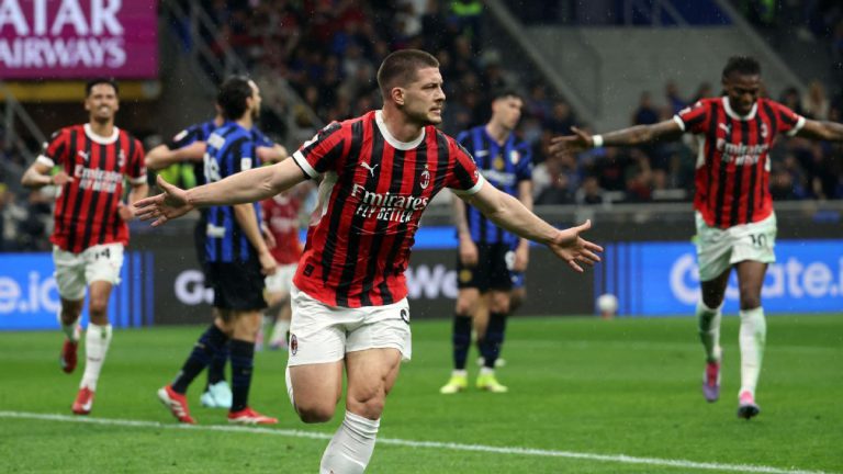 Milan goleó al Inter y accedió a la final de la Copa Italia