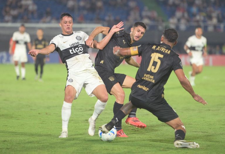 Copa Libertadores: Olimpia igualó ante Peñarol