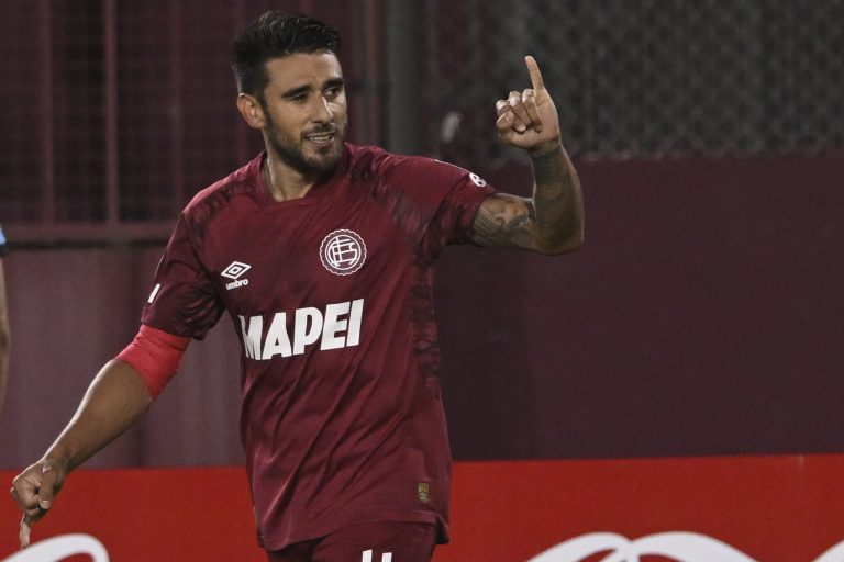 Copa Sudamericana: Lanús goleo 3-0 a Melgar en condición de local y se acomodó en el grupo G.