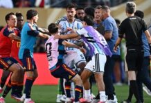 FIFA sancionó a la AFA y suspendió a Paredes por diez partidos tras los incidentes del Mundial 2026